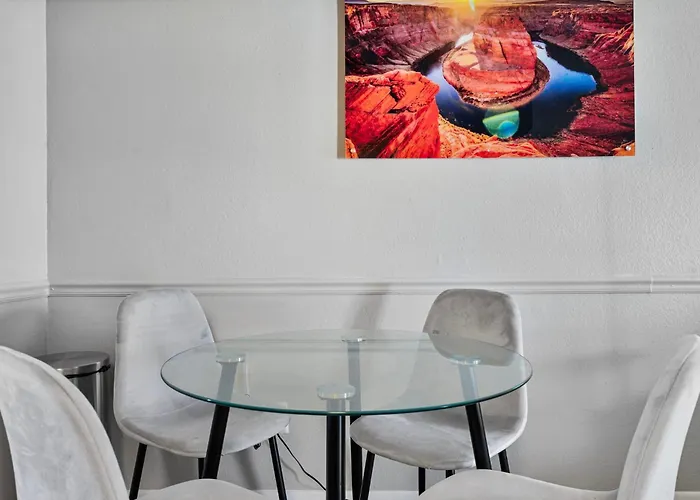 Modern 1b1b With Free Parking Apartment Scottsdale